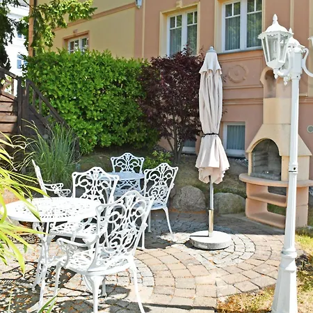 Villa Vitalis - Appartements und Wellness auf Rügen-3